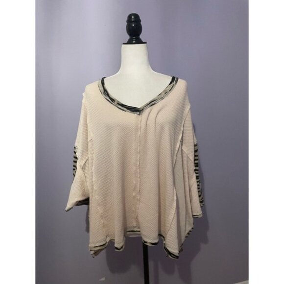 POL waffle knit loser pullover Animal print top - Picture 4 of 6